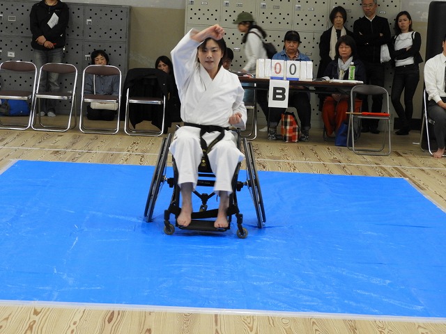 車椅子　空手　大阪市　車椅子空手